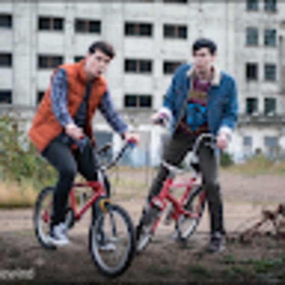 Meet your Posher, Laura - Picture 1 of 1